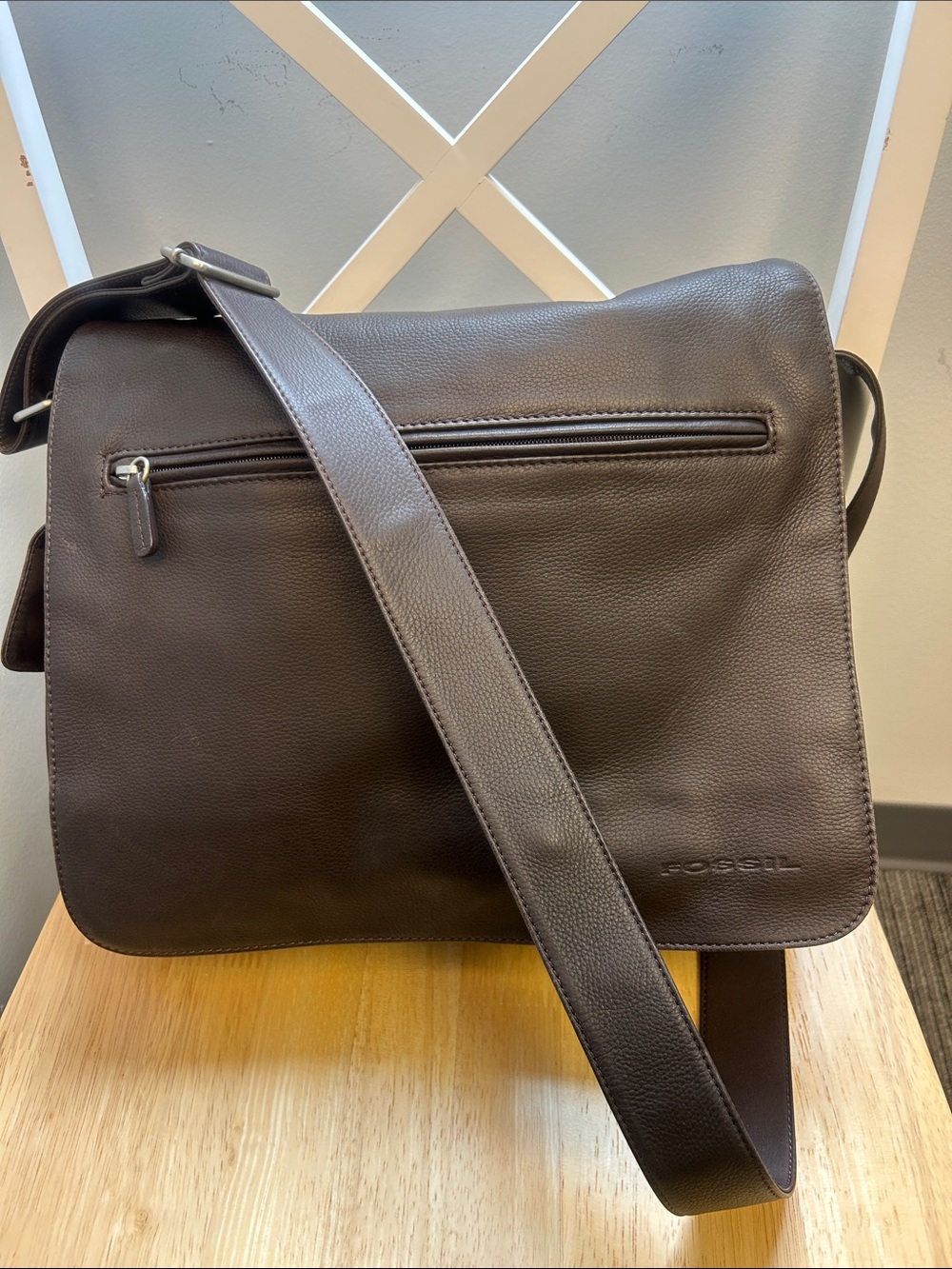 Fossil Pebbled Leather and Nylon ZB8843 Unisex Brown Messenger Bag/Work Satchel